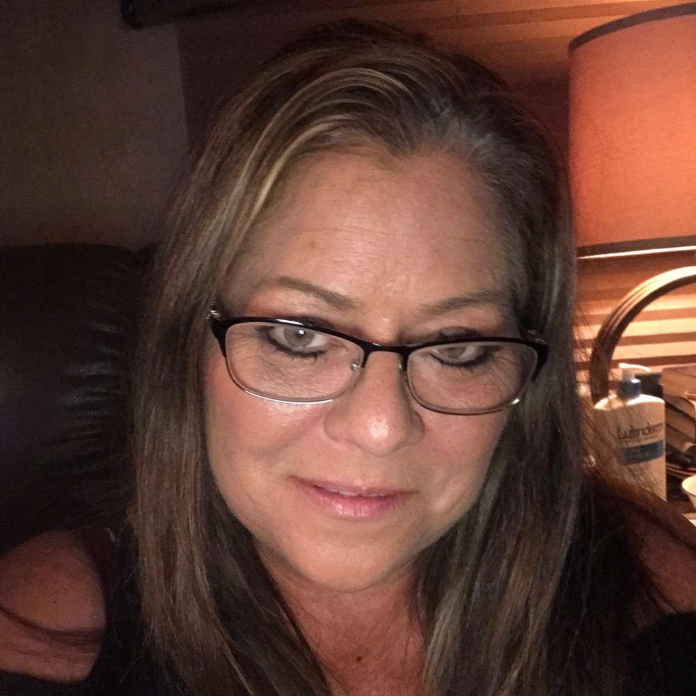 Meet your Posher, Monique